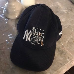 Disney NY Yankee SnapBack baseball cap